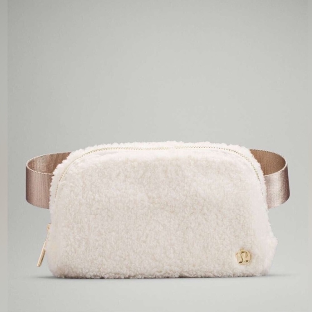 Lululemon Fleece Belt Bag (natural ivory/trench)